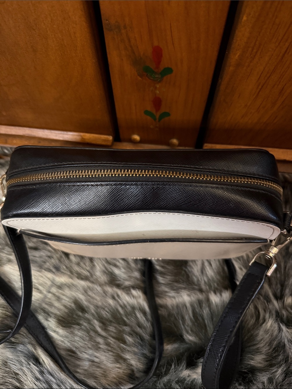 kate spade Three-Tone Black, cream, beige Crossbody Bag so classy and elegant - Picture 2 of 9